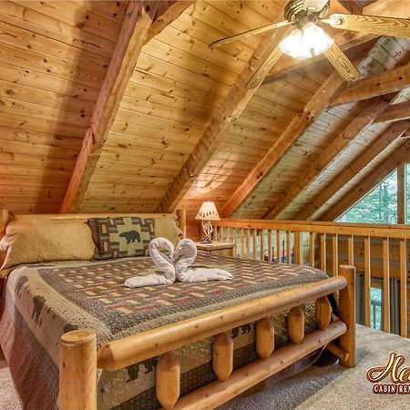 ガトリンバーグ Cozy Mountain Hideawayヴィラ 部屋 写真