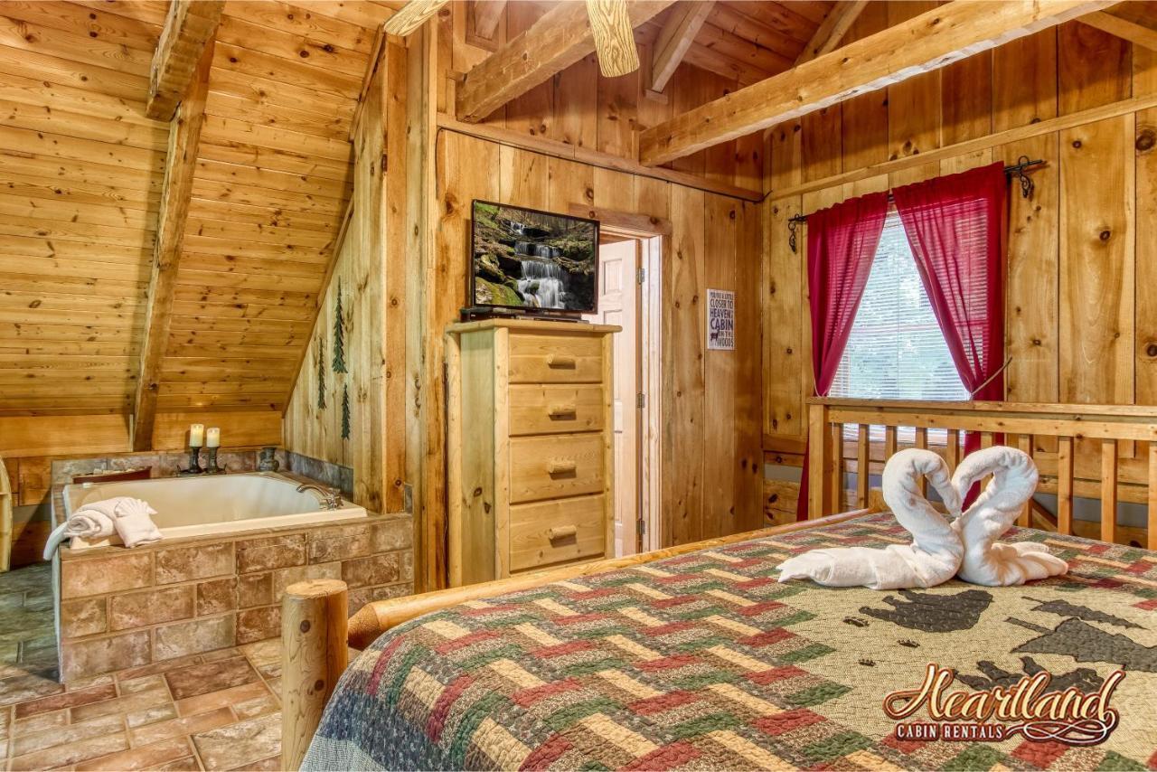 ガトリンバーグ Cozy Mountain Hideawayヴィラ エクステリア 写真