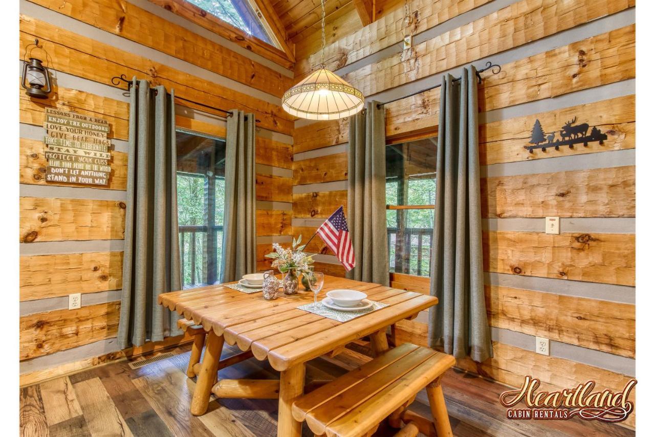 ガトリンバーグ Cozy Mountain Hideawayヴィラ エクステリア 写真